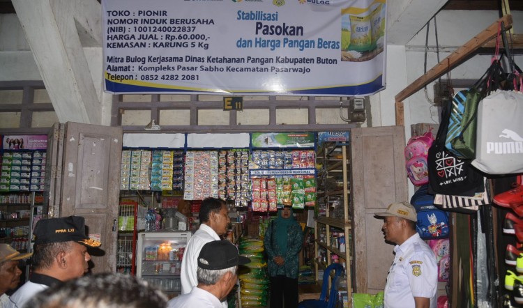 Pastikan Kebutuhan Pokok Jelang Ramadhan, Pj Bupati Pantau Stok dan Harga Beras di Pasar Sabho