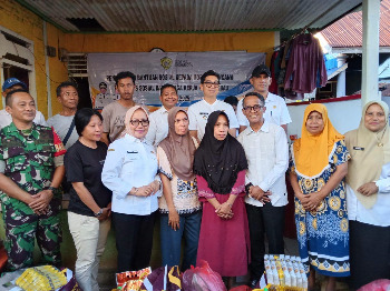 Pemerintah Kota Baubau Serahkan Bantuan Sosial Kepada Enam KK Korban Kebakaran di Kelurahan Batulo
